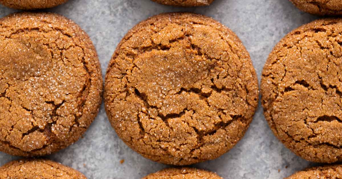 Soft & Chewy Molasses Cookies: Your Ultimate Spiced Comfort